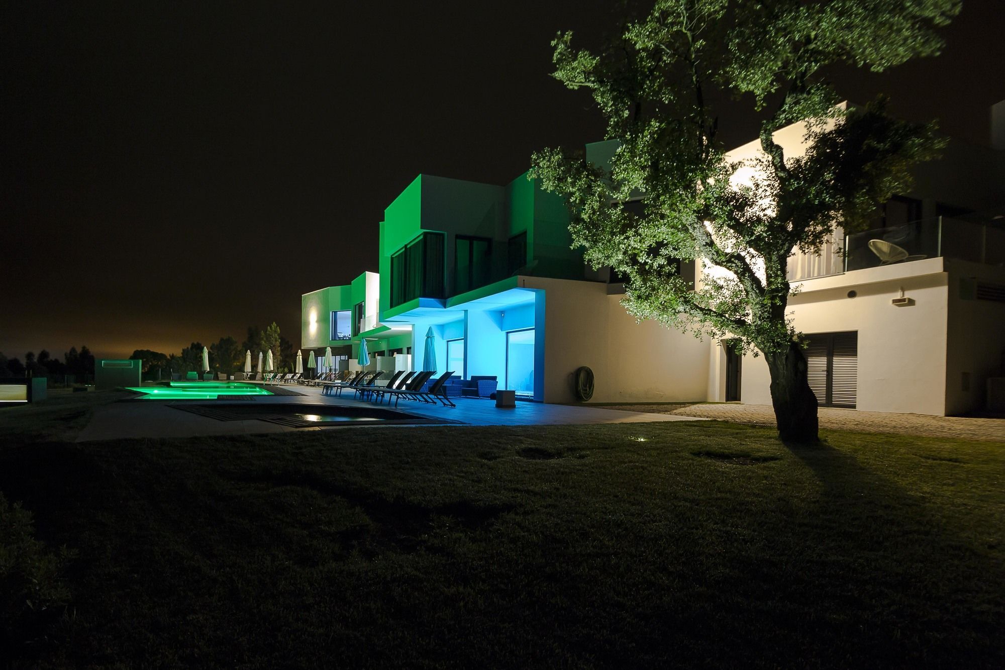 Enigma - Nature & Water Hotel São Teotónio Eksteriør billede